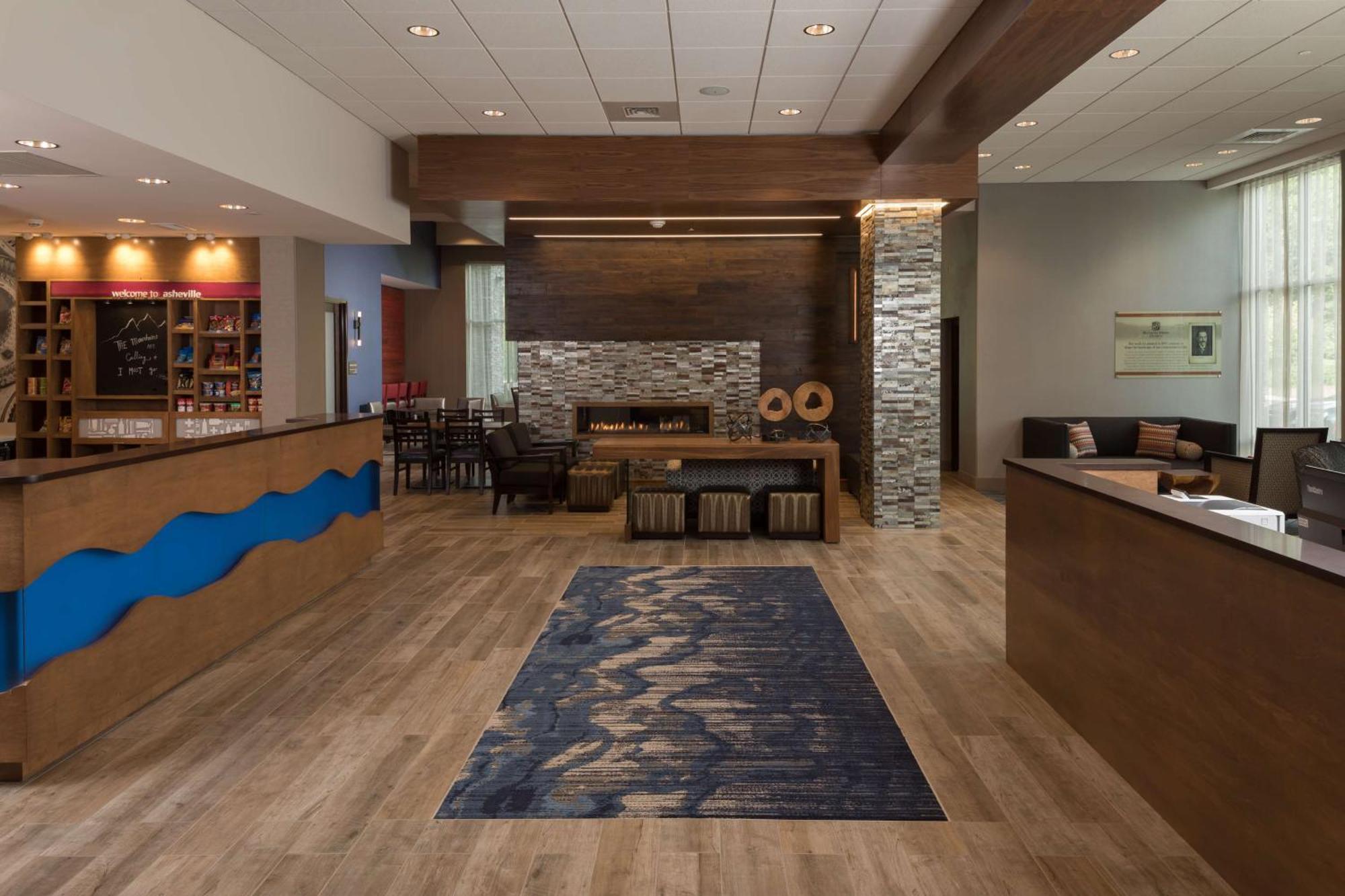 Hampton Inn & Suites-Asheville Biltmore Village, Nc Exteriér fotografie